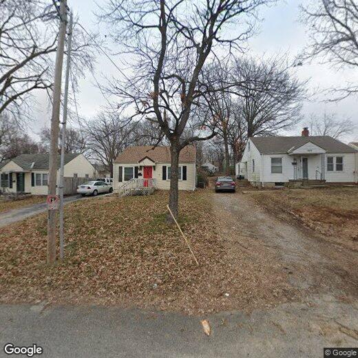 Primary Photo - Spectacular 3-Bed, 2-Bath in Independence
