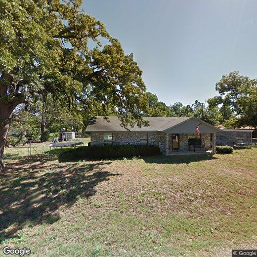 Primary Photo - 401 N Neathery Ave