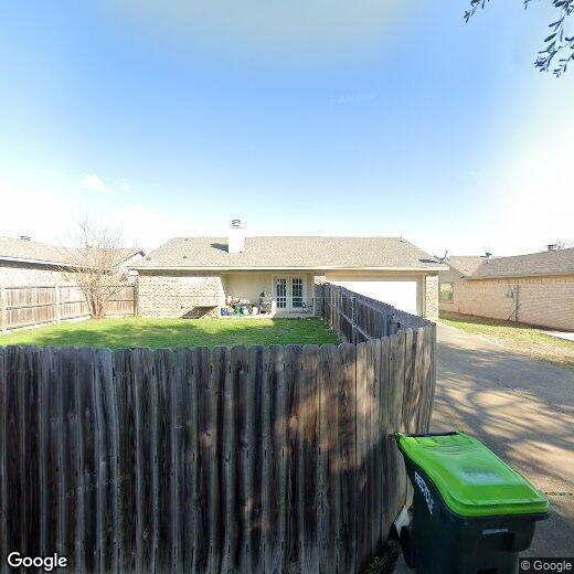 Foto principal - 816 Whitehall Dr