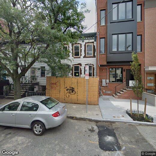 Primary Photo - 321 7th St