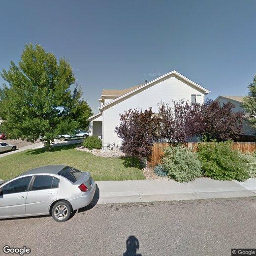 Primary Photo - Beautiful 4BR w/Loft