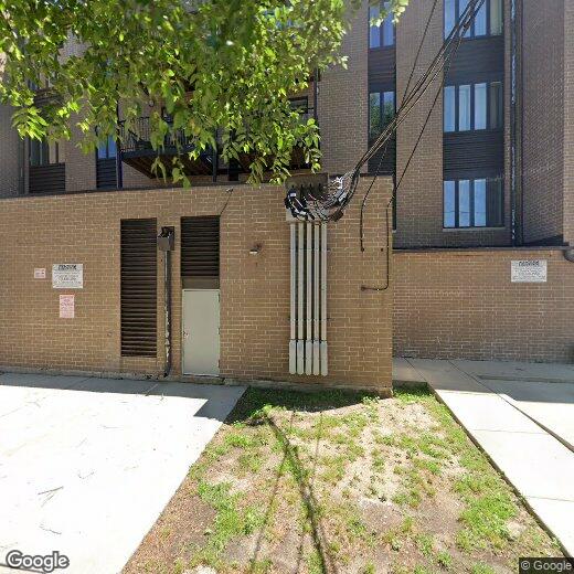Primary Photo - 2409 W Catalpa Ave