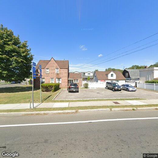 95 Carleton Ave, East Islip, NY 11730 House Rental in East Islip, NY