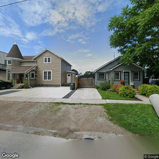 260 Seymour St, Amherstburg, ON N9V 2B5 House for Rent in Amherstburg