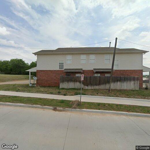 1111 E Main St, Edmond, OK 73034 Townhome Rentals in Edmond OK