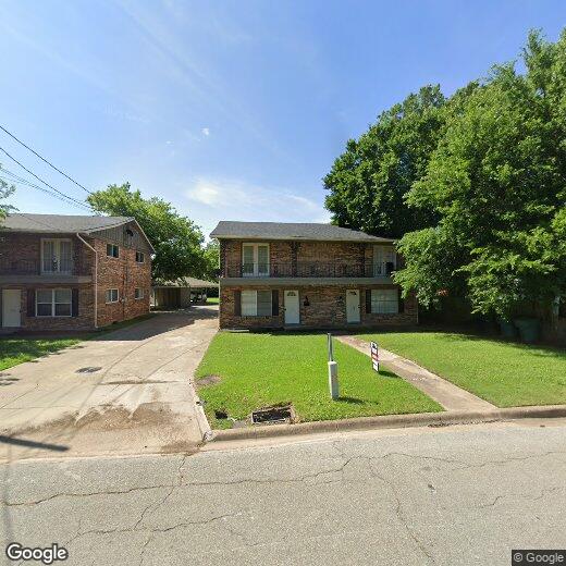 Primary Photo - 110-112 Fairview St Sherman
