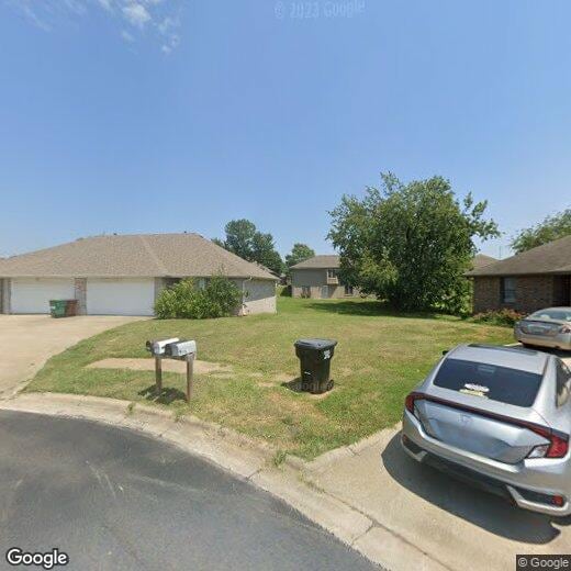 Primary Photo - 4126 S Franklin Ave