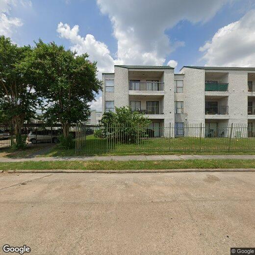 Primary Photo - 2820 S Bartell Dr