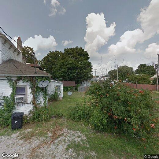 453 Gentry St Unit 03, Frankfort, IN 46041 Room for Rent in Frankfort