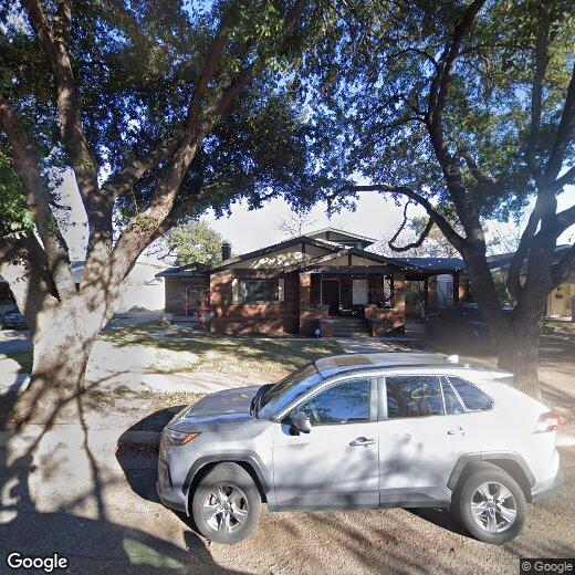 Primary Photo - 2312 Mistletoe Ave