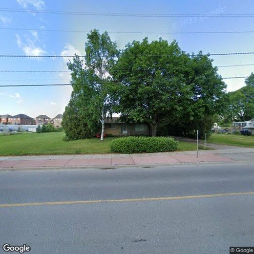 Photo principale - 548 Simcoe Rd