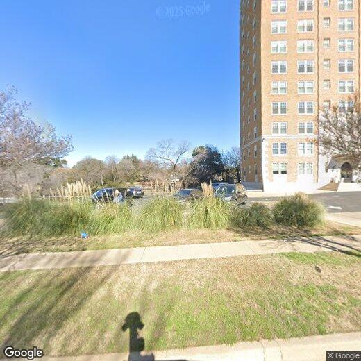 Foto principal - 2306 Park Pl Ave