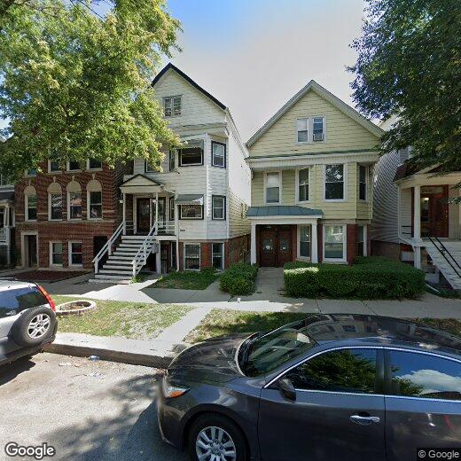 Foto principal - 3445 N Oakley Ave