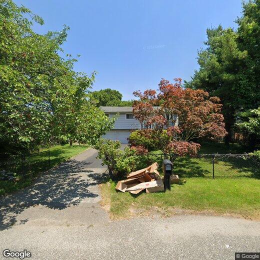 Primary Photo - 2077 Feuereisen Ave