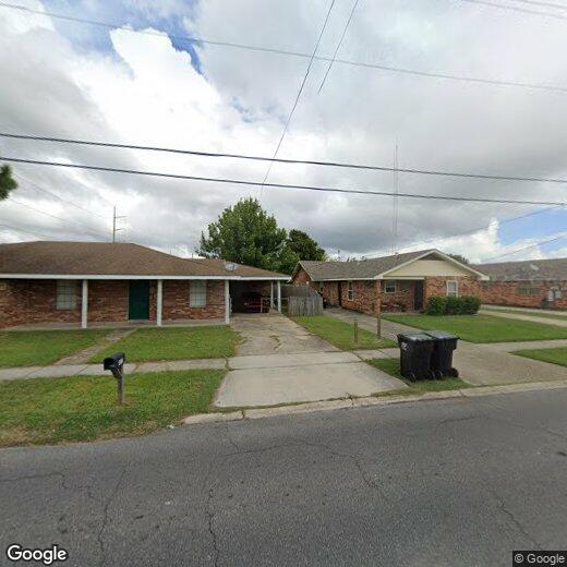 401 E Genie St, Chalmette, LA 70043 Townhome Rentals in Chalmette LA