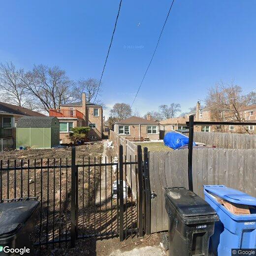 Primary Photo - 6549 N Whipple St