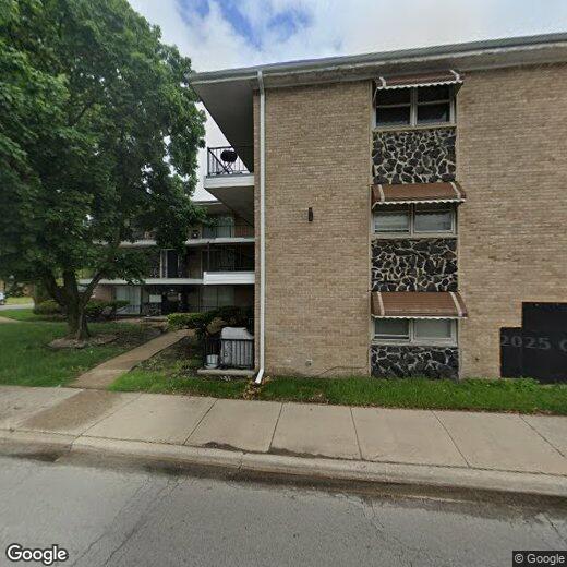 Primary Photo - 471 Hirsch Ave
