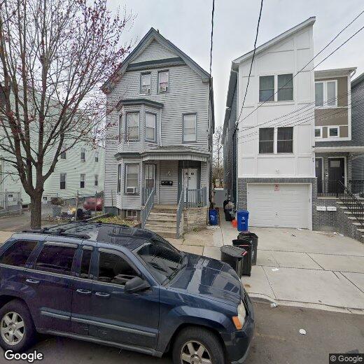Primary Photo - 71 S 13th St