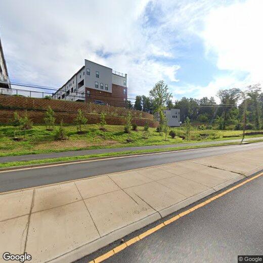 Foto principal - 825 Wesley Ln