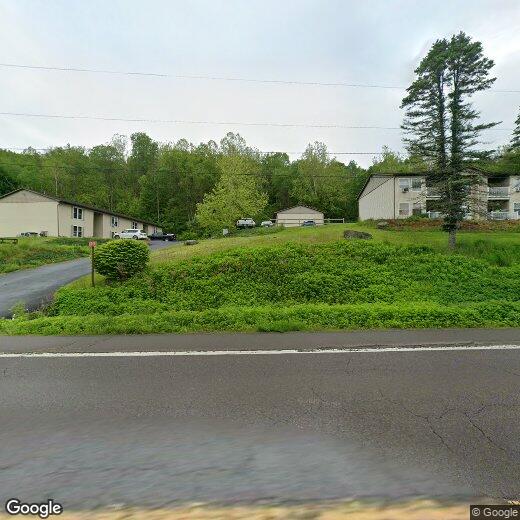 208 Hearthstone Apts, Factoryville, PA 18419 Room for Rent in