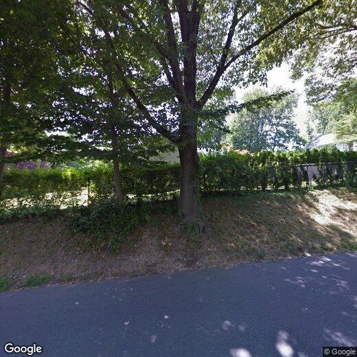 Primary Photo - 70 Downing Ave