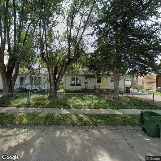 Primary Photo - 903 E Hopkins Dr