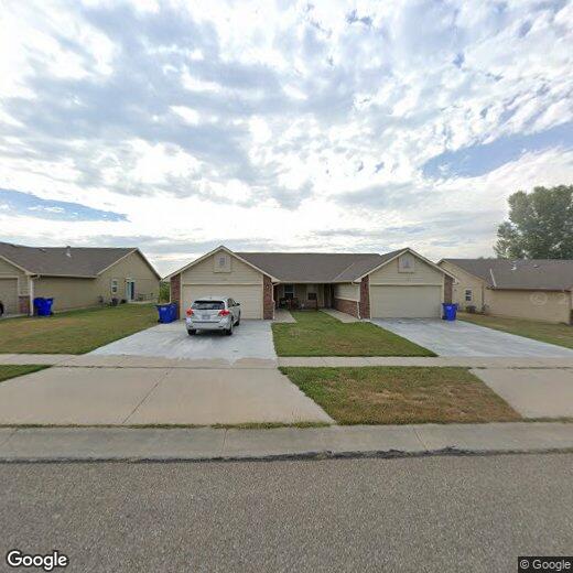 1706 Clover Dr, Junction City, KS 66441 Townhome Rentals in Junction