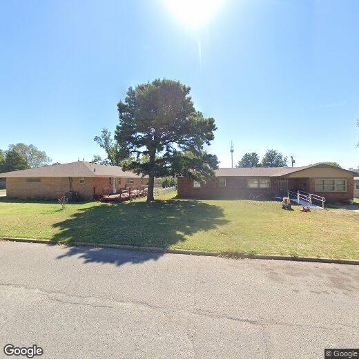 720 E Arapaho Ave, Weatherford, OK 73096 House for Rent in