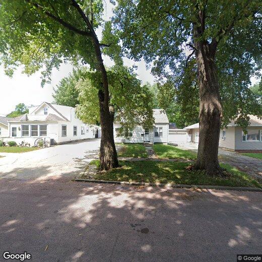 Primary Photo - 504 8th Ave
