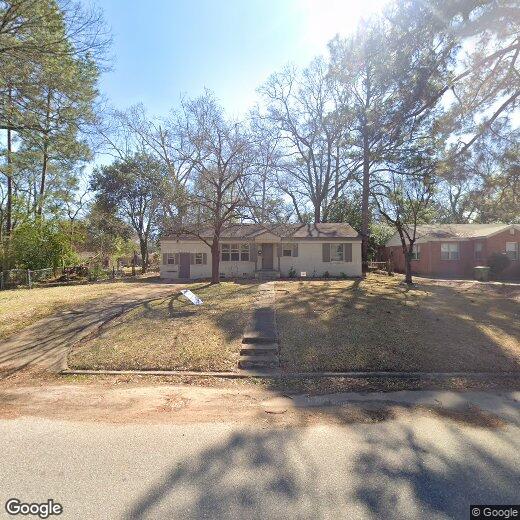 Foto principal - 3648 Honeysuckle Rd