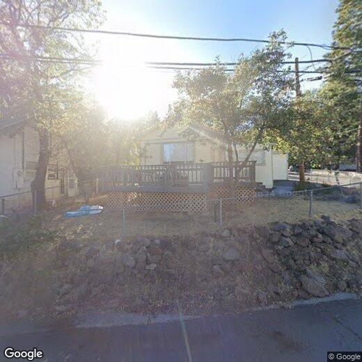 Primary Photo - 220 N Pine St