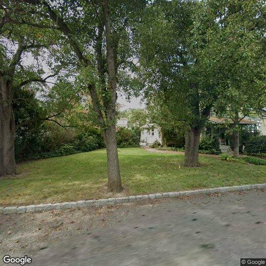 28 Kossman St, East Brunswick, NJ 08816 Room for Rent in East