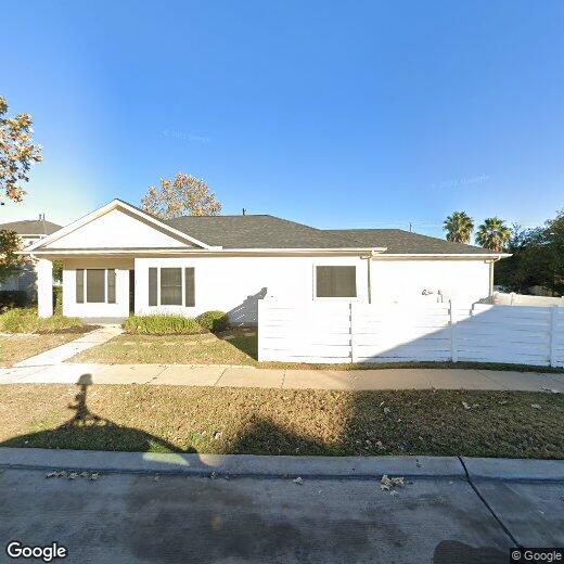 Primary Photo - 11951 Chanteloup Dr