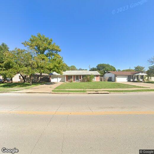 Primary Photo - 2541 W Rochelle Rd