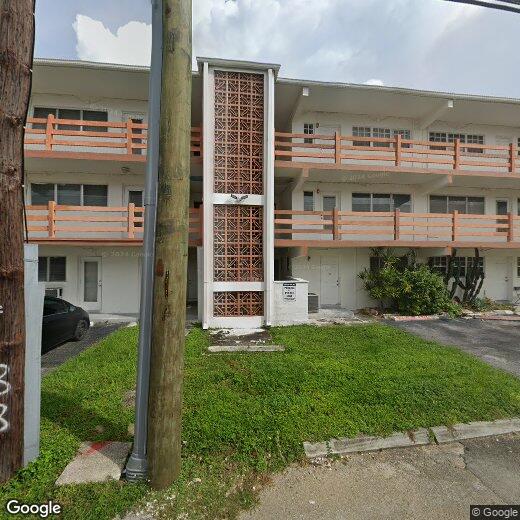 Foto principal - 1450 NE 170th St