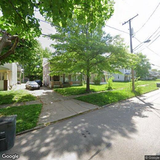 657 Sumner St Unit UP, Akron, OH 44311 Room for Rent in Akron, OH