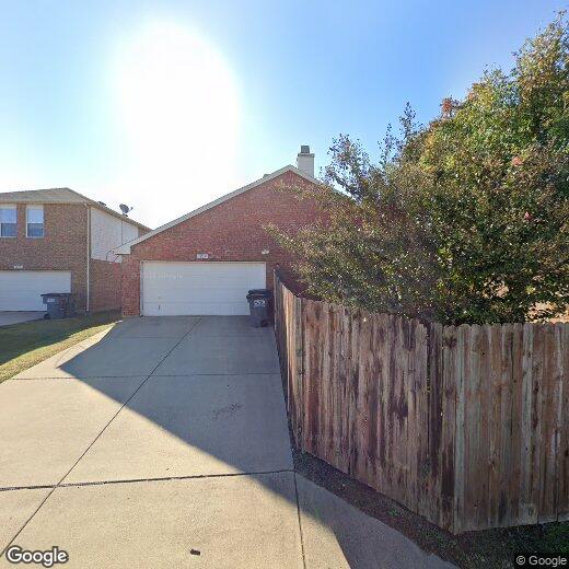 Foto principal - 1217 Spring Water Dr