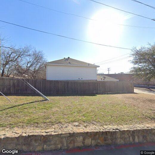 7716 Downe Dr, White Settlement, TX 76108 Townhome Rentals in White