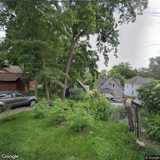 1330 Esplanade Ave, Davenport, IA 52803 House for Rent in Davenport