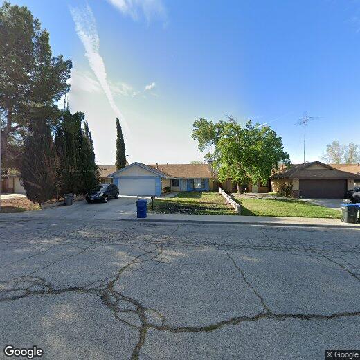 Foto principal - Gorgeous Remodeled 3+2 - $2800