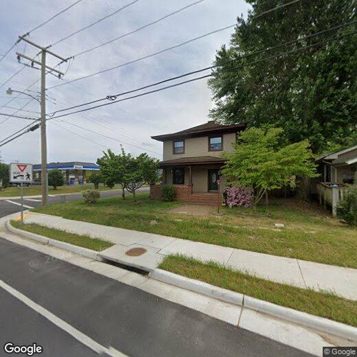 Primary Photo - 211 Lakeview Ave