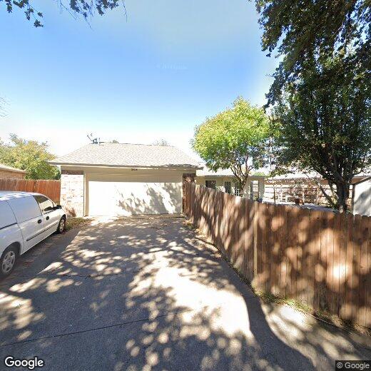 Primary Photo - 2106 Linda Ln
