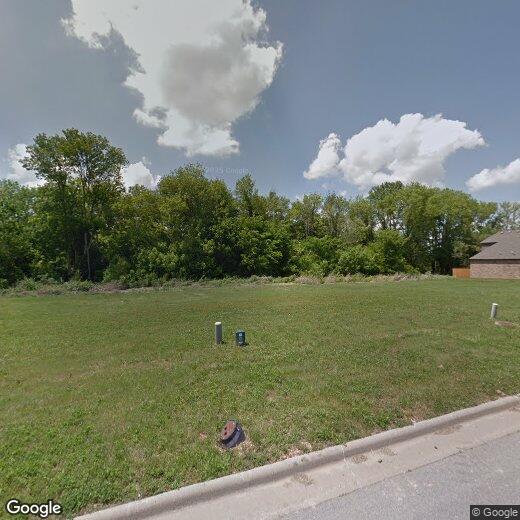 Primary Photo - 1800 SW Riverstone Rd