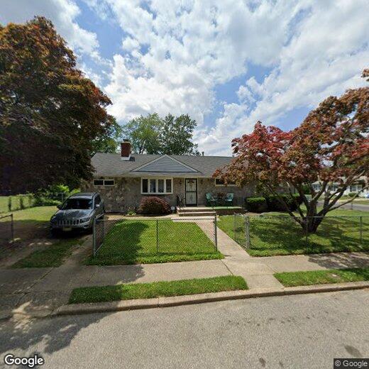 Primary Photo - 716 Shell Pl