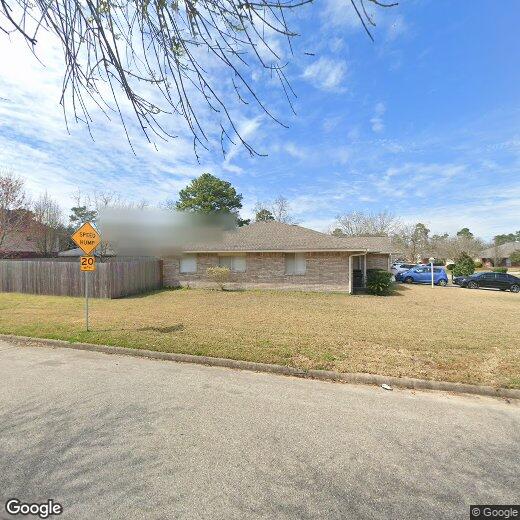 Foto principal - 2402 Pine Cone Dr