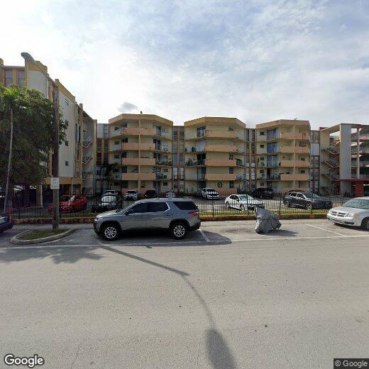 Foto principal - 1750 W 46th St