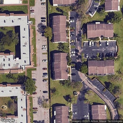 Foto principal - 4403 SW 70th Terrace