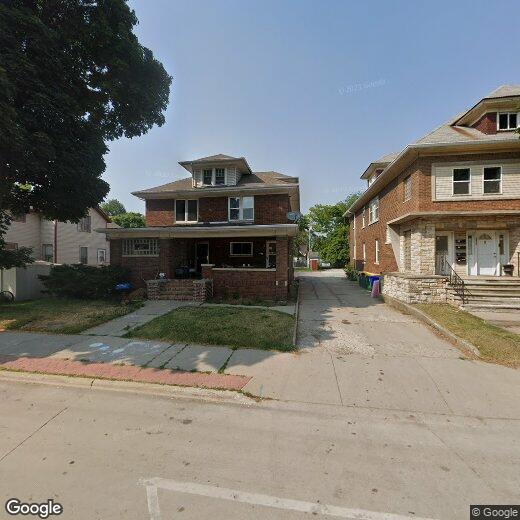 Primary Photo - 1209 E Walnut St