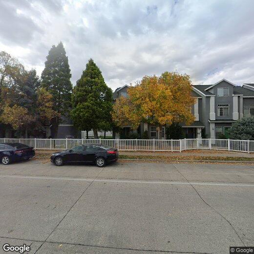 Foto principal - 475 N Redwood Rd
