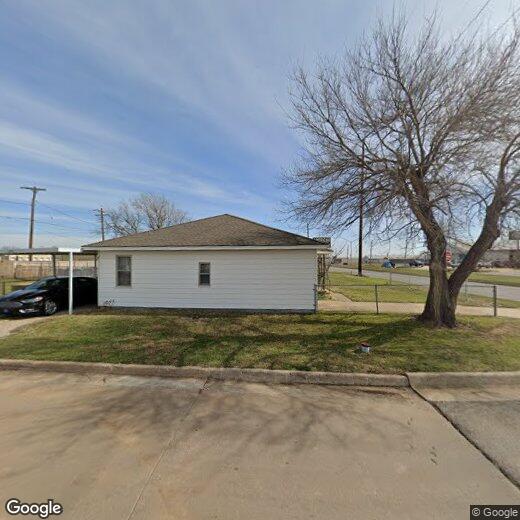 Primary Photo - 2415 SW Lee Blvd
